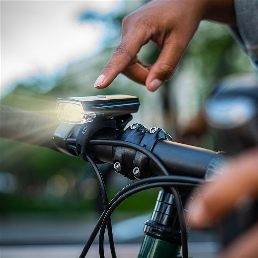 BLACKBURN Dayblazer 550 USB-C