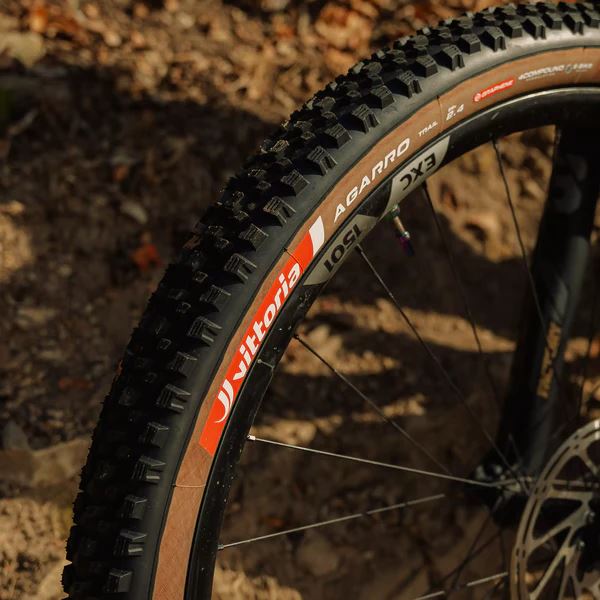 VITTORIA Agarro 29x2.4 Trail Brown-blk-blk G2.0